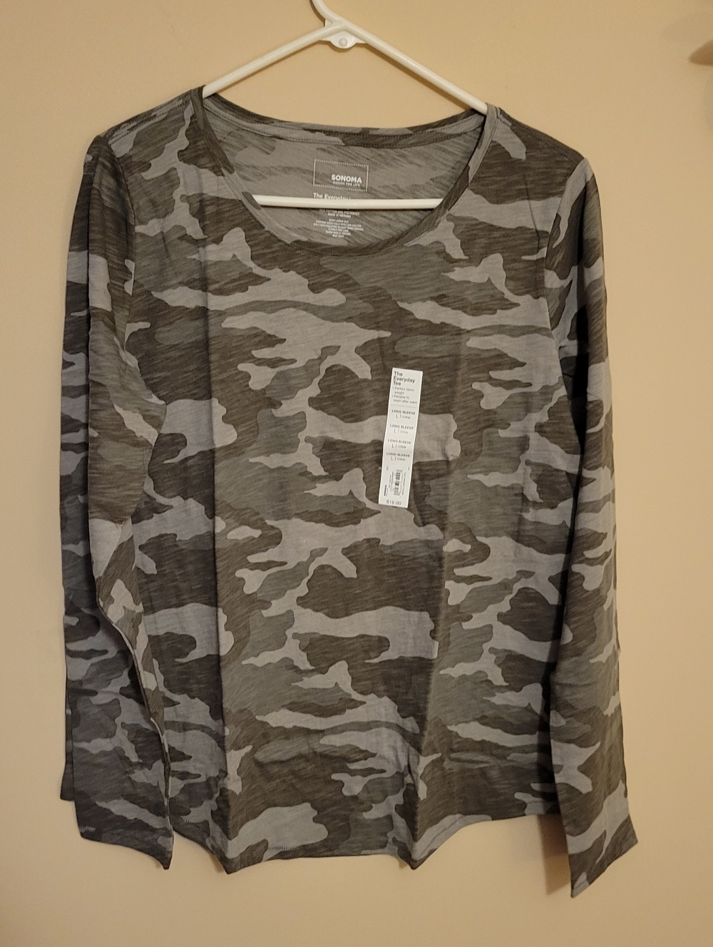 Sonoma Everyday Long Sleeve Camo Tee, Size Large New